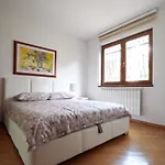 Center - Free Parking Villa *
