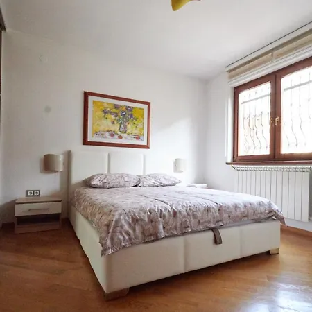 Villa Center - Free Parking *