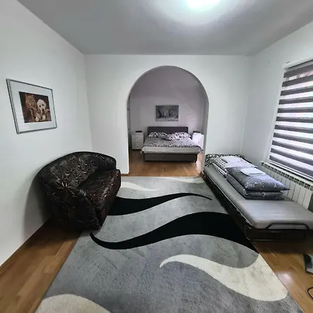 Center - Free Parking Villa *