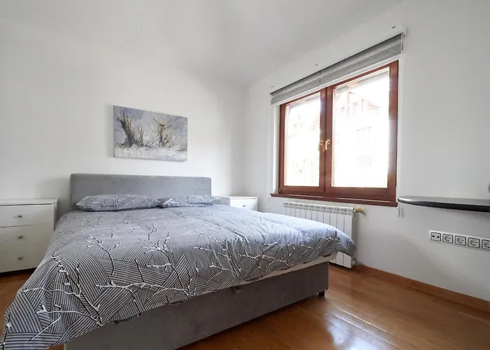 Villa Center - Free Parking