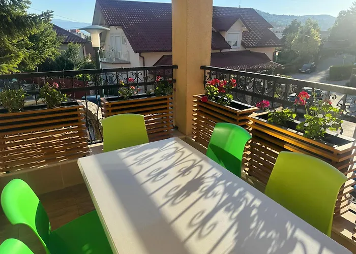 Center - Free Parking Villa